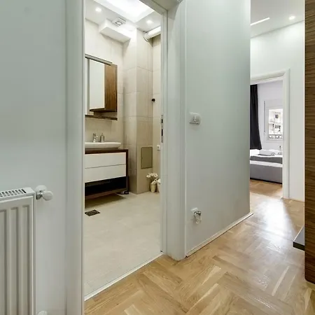 Centar President דירה ארנדלובאץ'