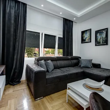 Apartment Centar President *